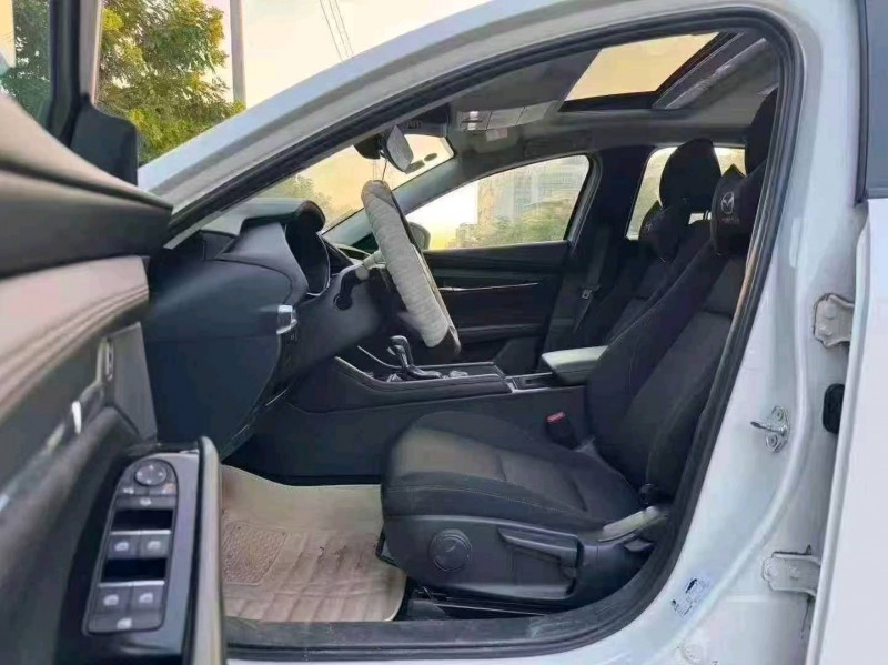 汕头23年马自达昂克赛拉4