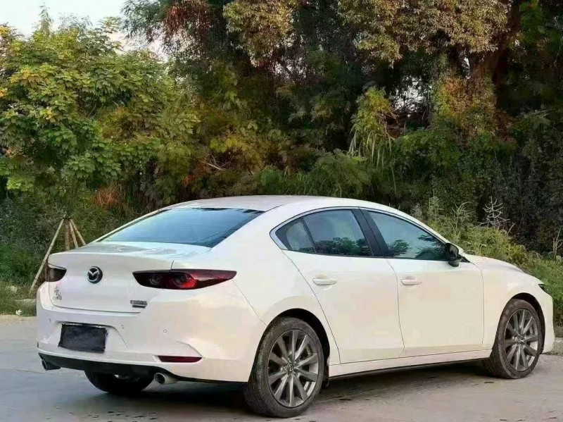 汕头23年马自达昂克赛拉8