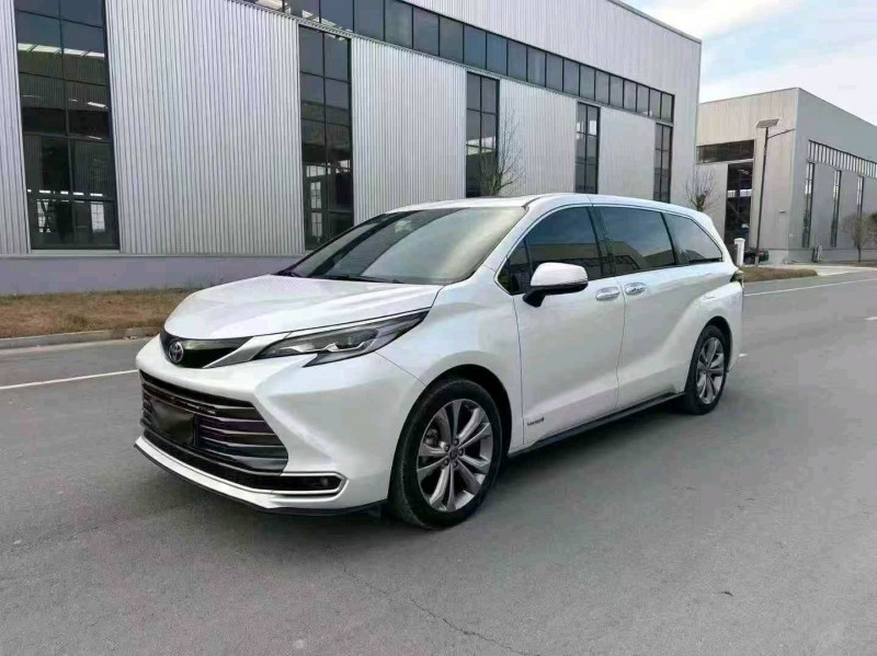 淄博23年丰田塞纳2