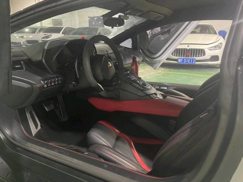 广州14年兰博基尼LP7006