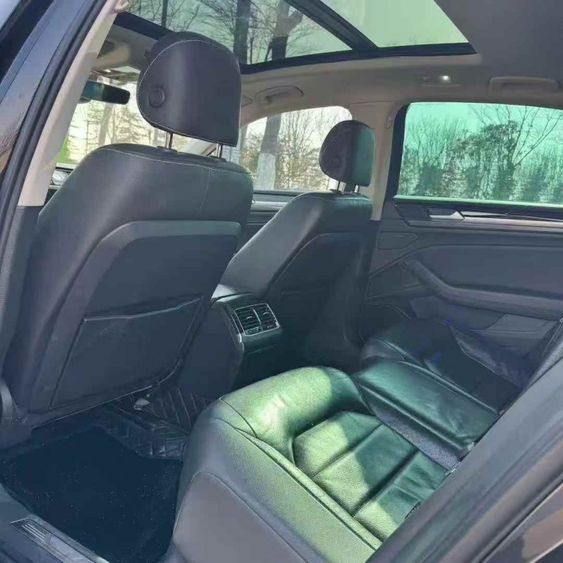 泰安18年大众辉昂4