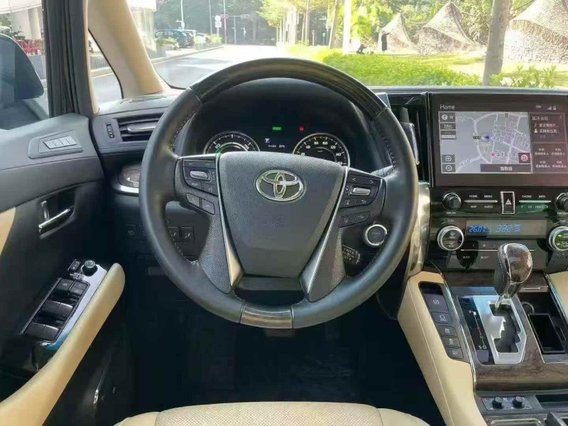 深圳23年丰田威尔法8