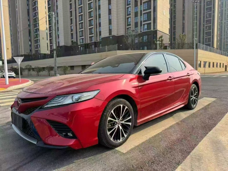 九江18年丰田凯美瑞2