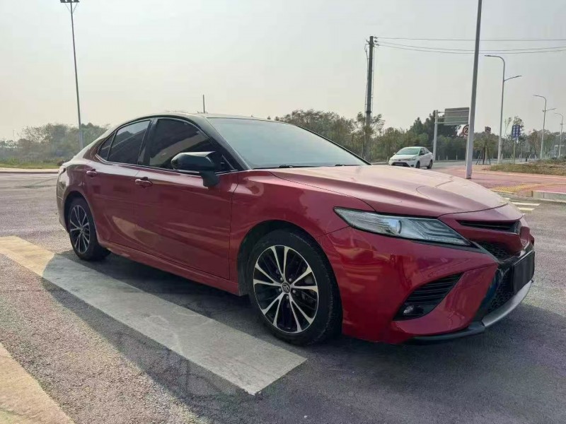 九江18年丰田凯美瑞3