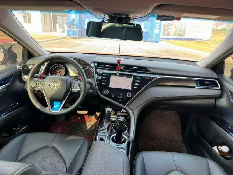 九江18年丰田凯美瑞4