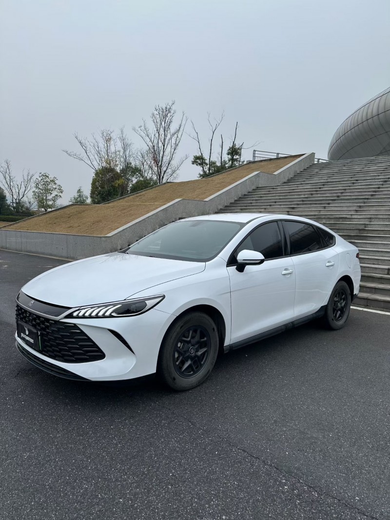 宜春25年比亚迪秦2