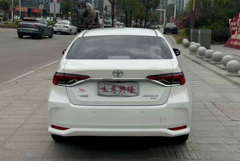 江门22年丰田卡罗拉8