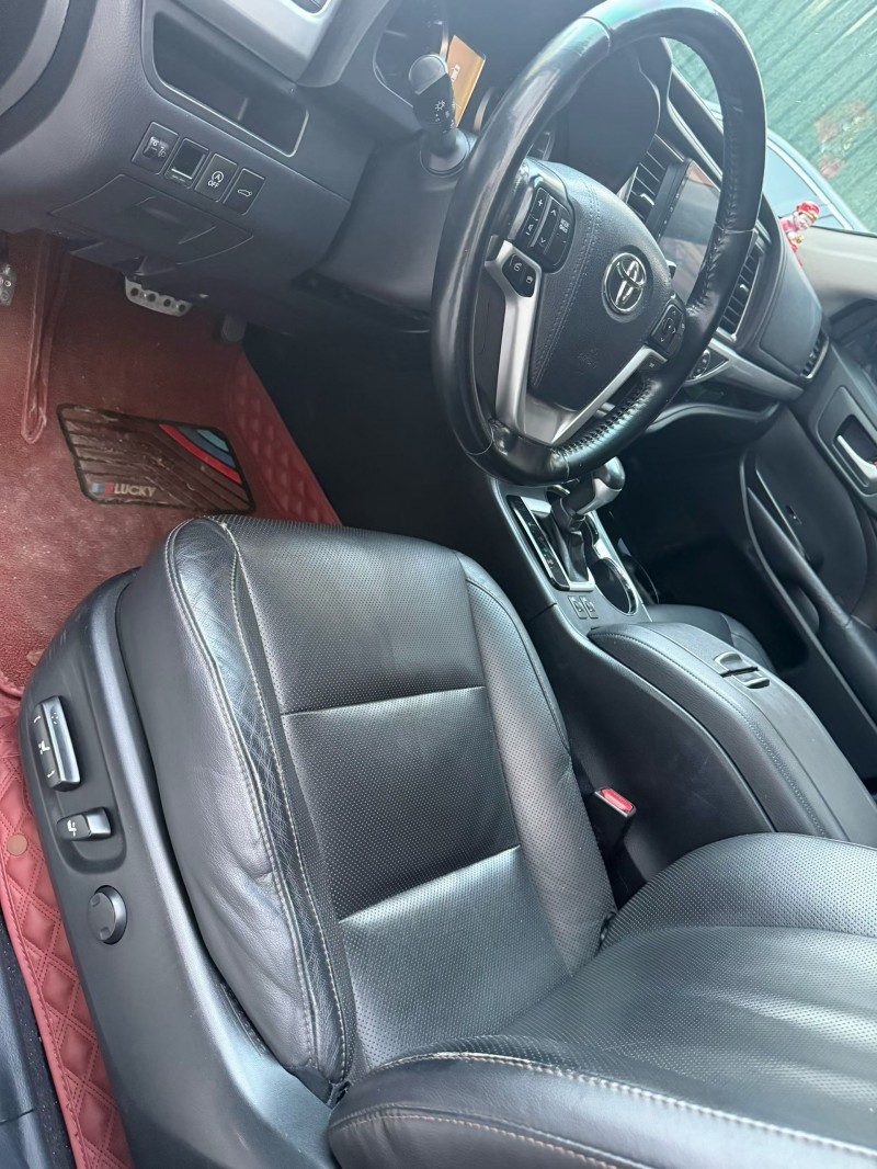 广州21年丰田汉兰达4