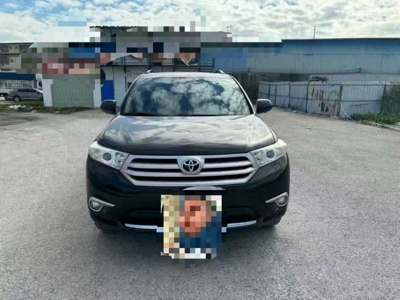 重庆15年丰田汉兰达1