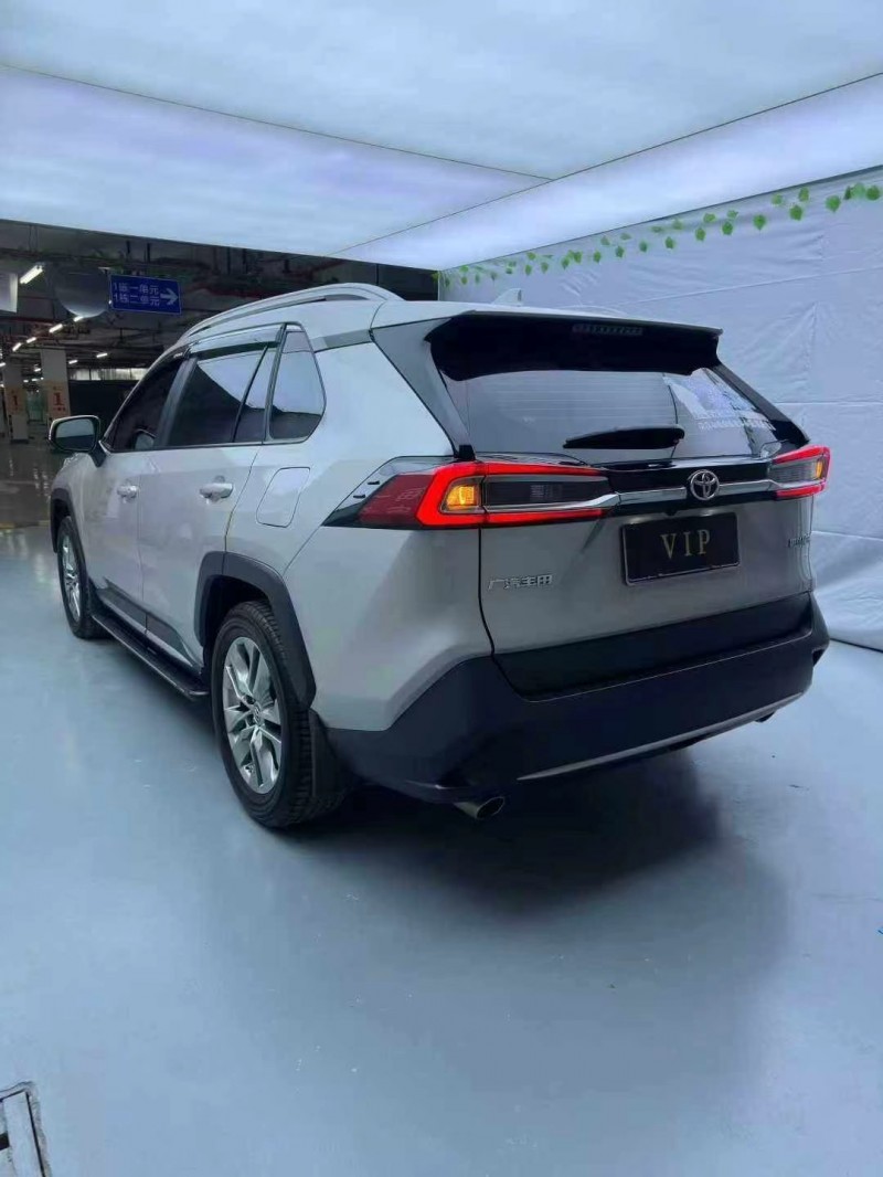 河源22年丰田威兰达7