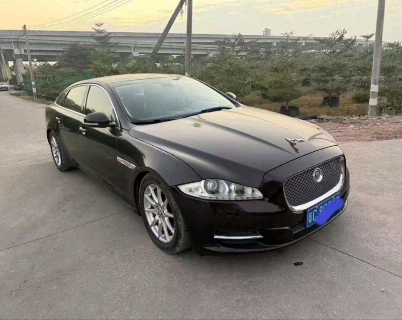 中山13年捷豹XJL2