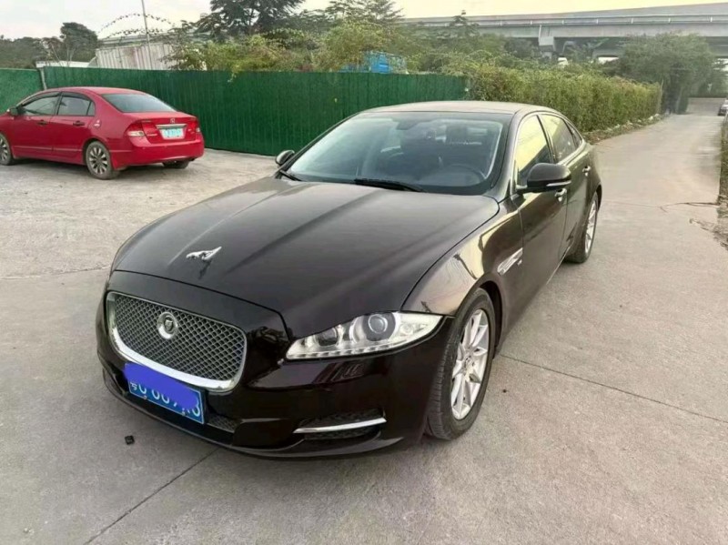 中山13年捷豹XJL3