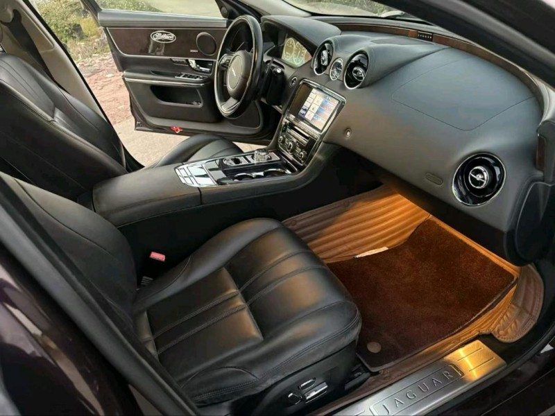 中山13年捷豹XJL9