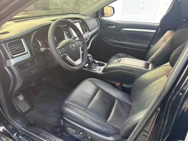 开封17年丰田汉兰达5