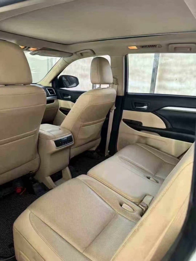 开封19年丰田汉兰达8