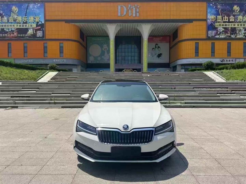 潍坊22年斯柯达速派1