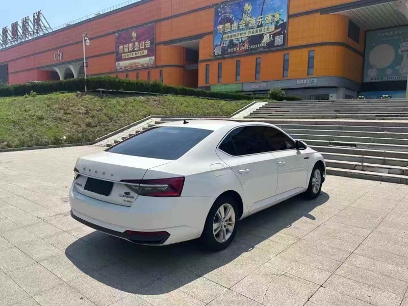 潍坊22年斯柯达速派8