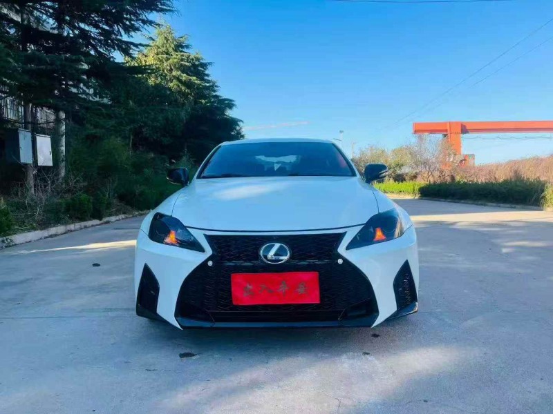 枣庄10年雷克萨斯IS1