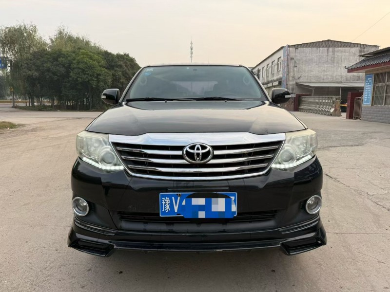 许昌18年丰田奔跑者1