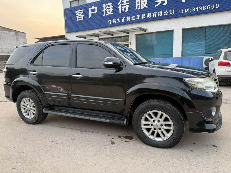 许昌18年丰田奔跑者3