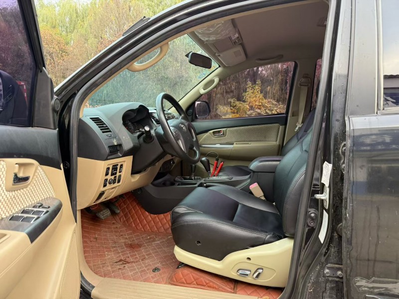 许昌18年丰田奔跑者5