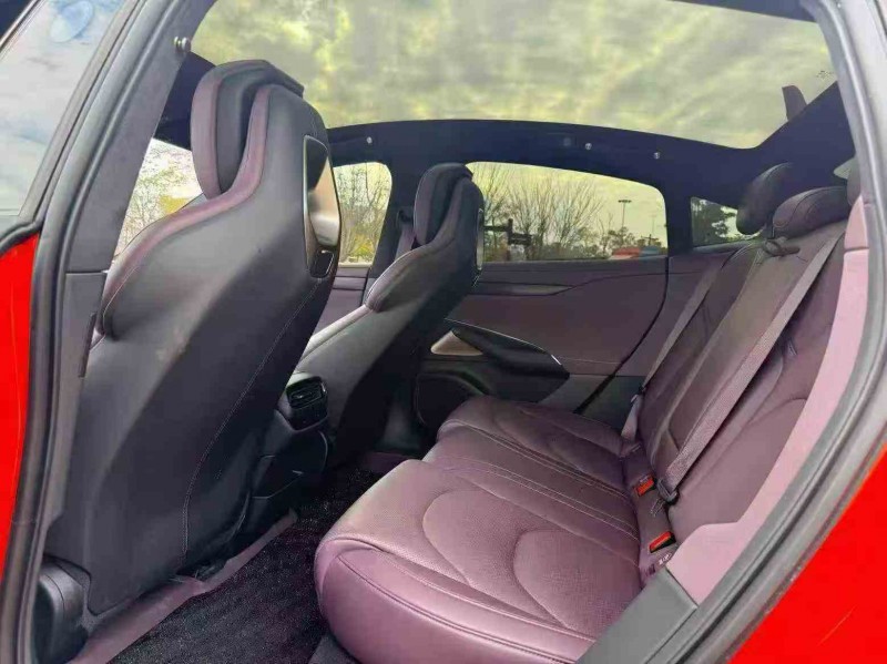 思茅24年小米SU76