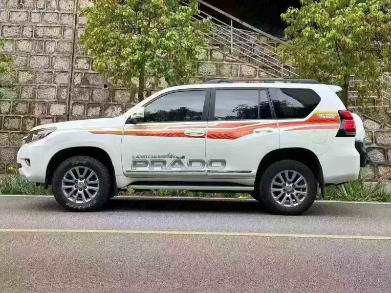 玉溪19年丰田普拉多3