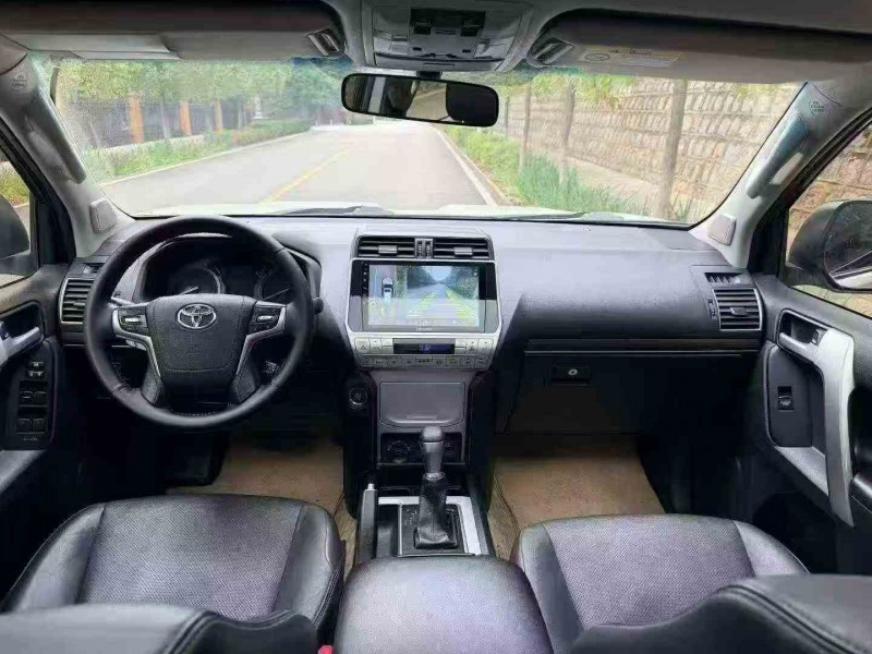 玉溪19年丰田普拉多5