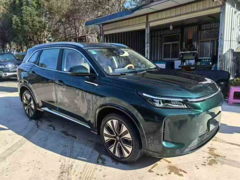 昆明25年东风蓝电E52