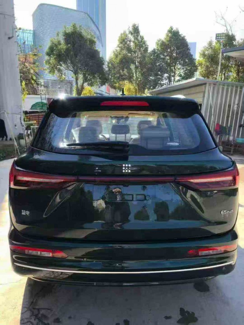 昆明25年东风蓝电E59