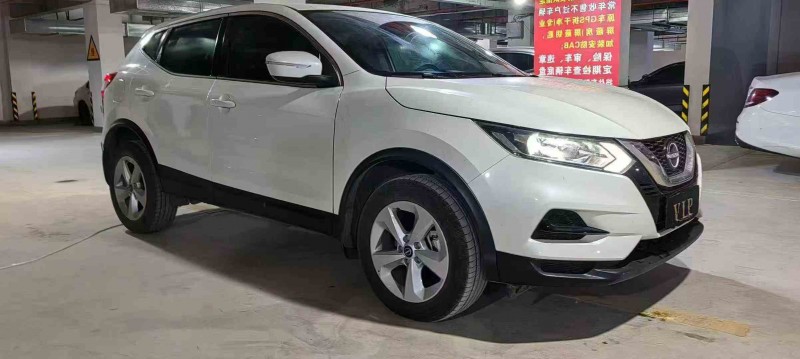 昭通24年日产逍客2