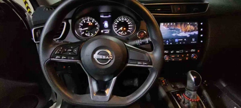 昭通24年日产逍客4