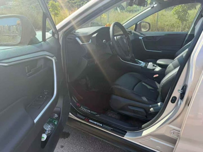 东莞24年丰田威兰达6