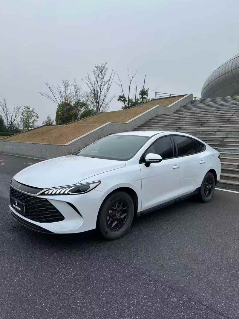 赣州25年比亚迪秦2