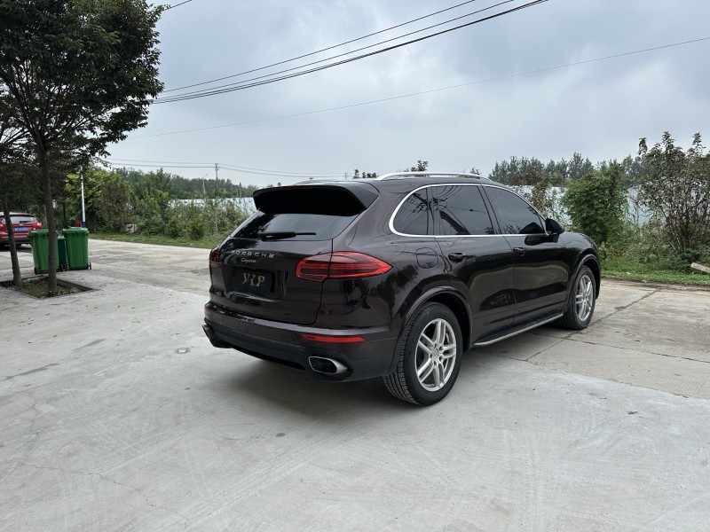 徐州17年保时捷卡宴4