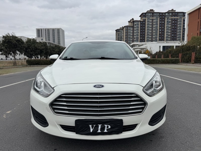 盐城18年福特福睿斯1