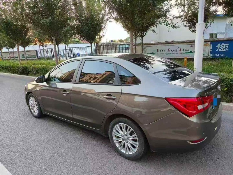 淄博15年别克英朗7