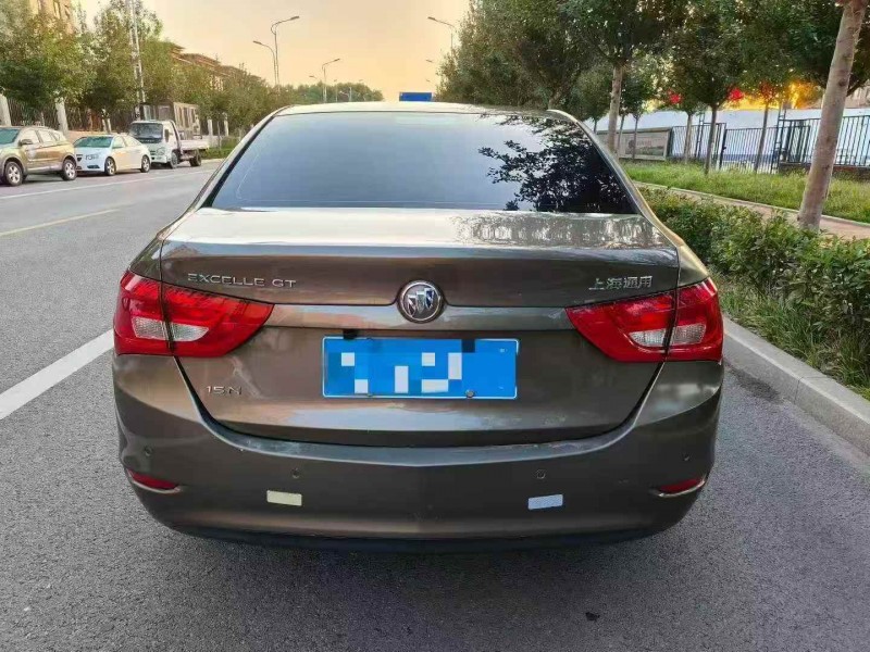 淄博15年别克英朗9