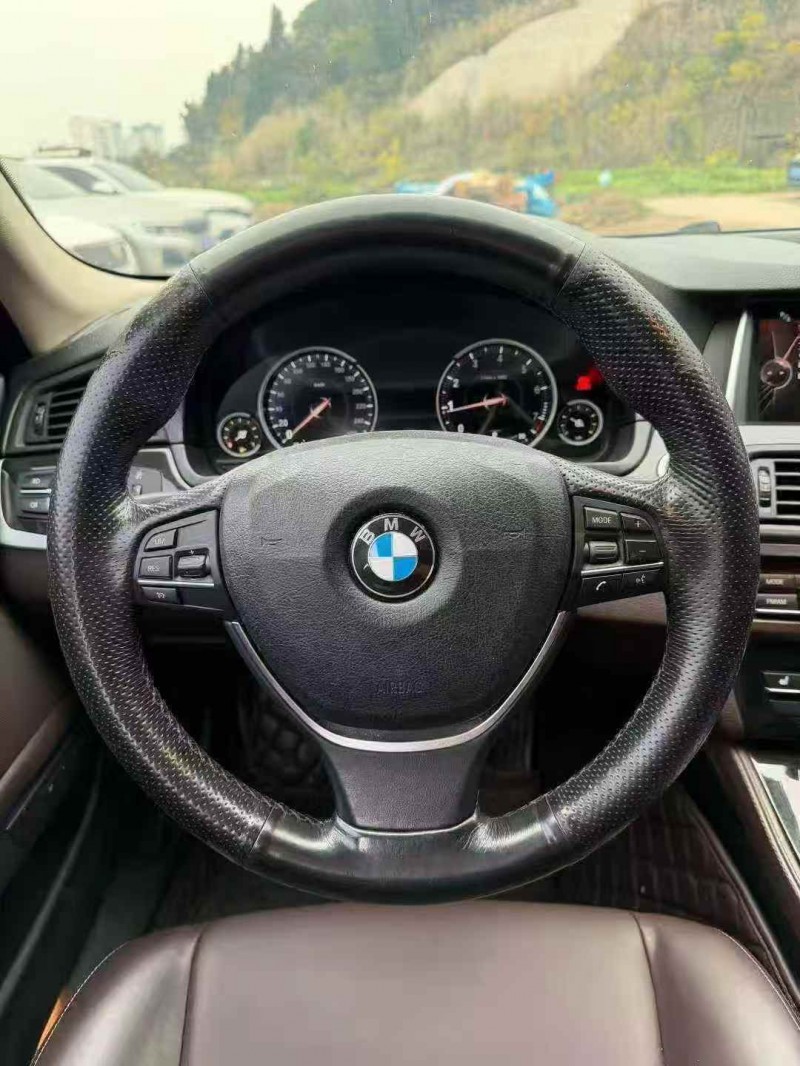 鄂州17年宝马5系4