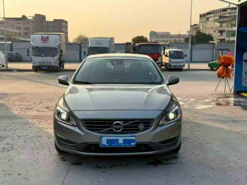 温州14年沃尔沃S60L1