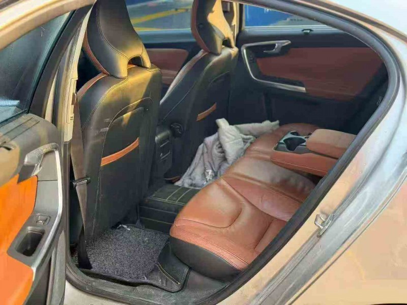 温州14年沃尔沃S60L4