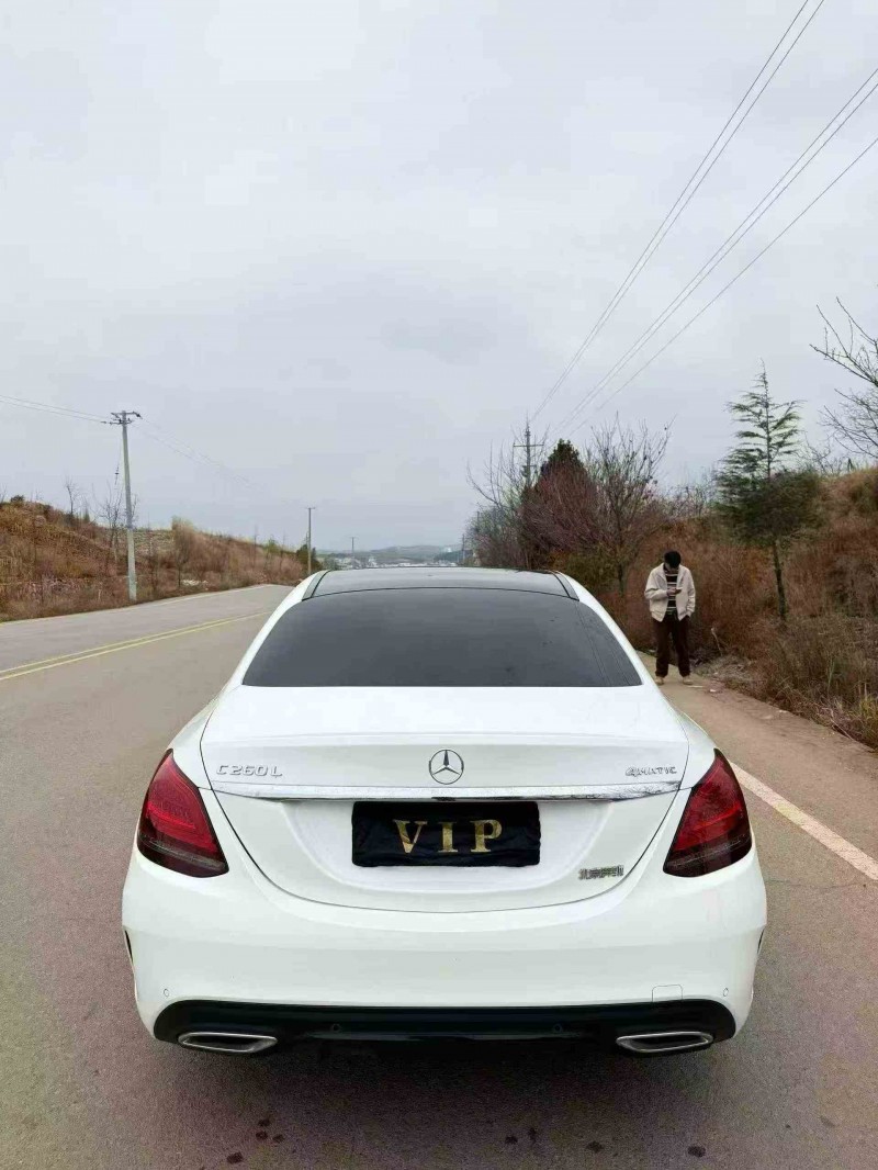 思茅21年奔驰C8