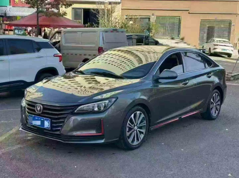 思茅21年长安汽车睿骋3