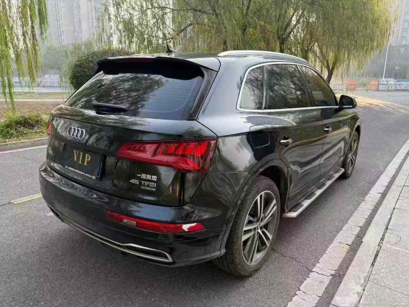 萍乡21年奥迪Q58