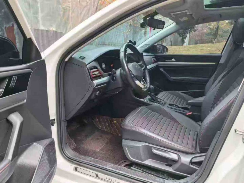 成都22年大众朗逸5