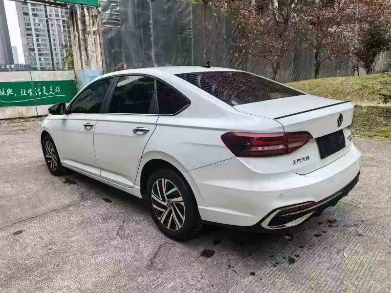 成都22年大众朗逸9