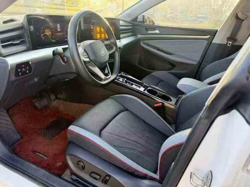 曲靖23年大众凌渡8