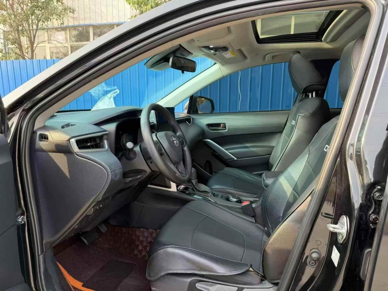 安阳23年丰田锐放3