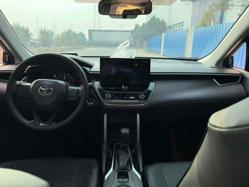 安阳23年丰田锐放5