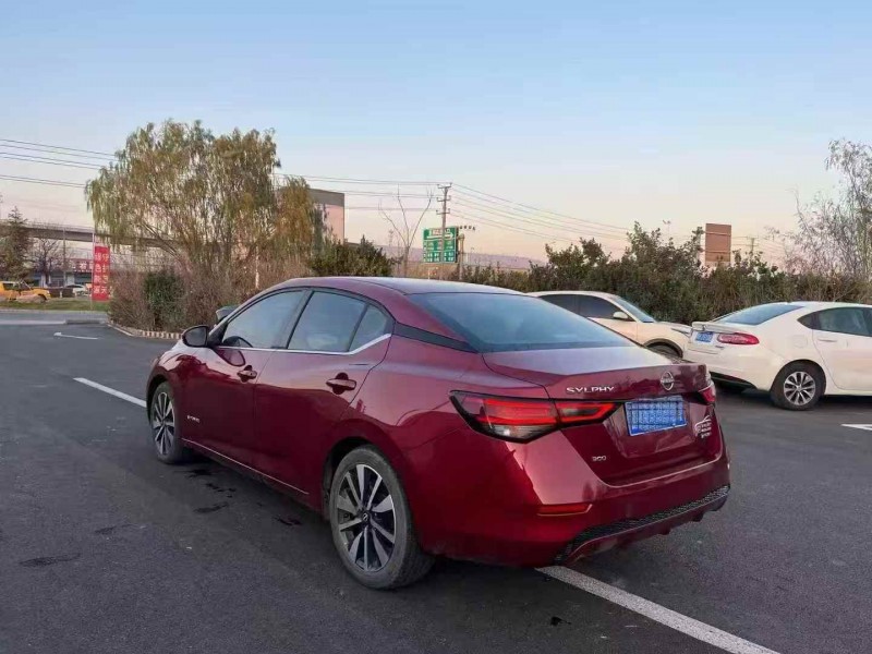 新乡22年日产轩逸7